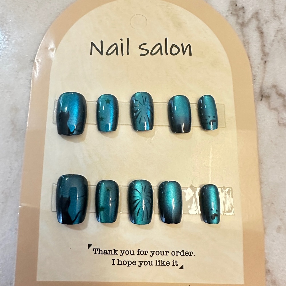 Teal Press-On Nails Set - Picture 3 of 5
